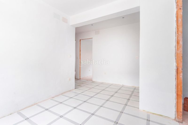Foto 46b8e5ca-ced1-4869-b51e-a06766f66a44. Pis a calle corigos 6 a Aller