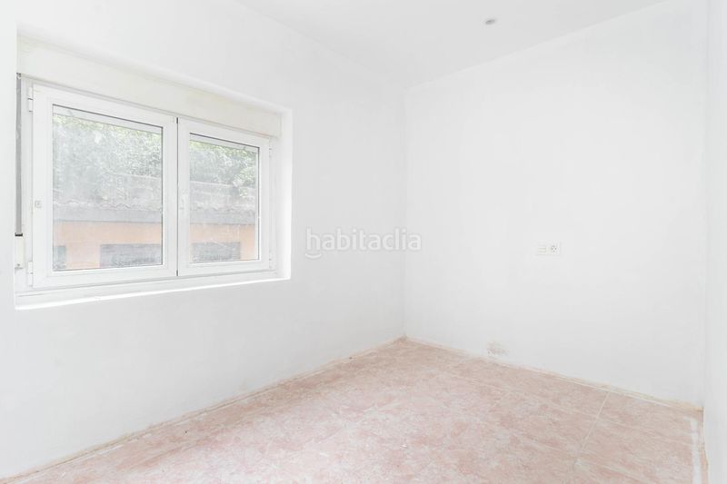 Foto 5af498f3-3eb4-40f0-9301-60384b65d152. Pis a calle corigos 6 a Aller