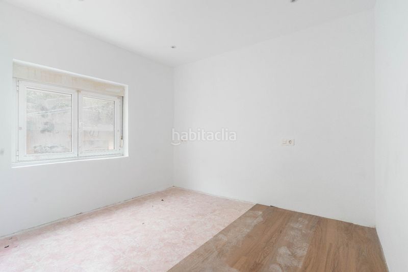 Foto a28e3cbd-808a-4846-948e-f1c48bde2ea2. Pis a calle corigos 6 a Aller