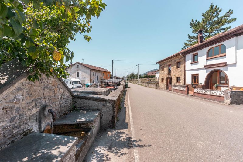 Foto 3b8f2079-9fa7-4839-8d3d-e052fee4de9f. Casa en camino pedrosa 41 se vende casa en Sariego