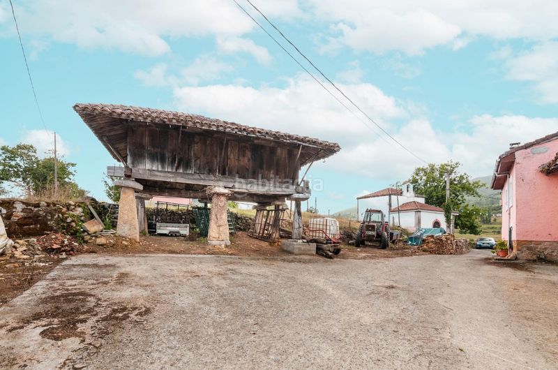 Foto 0a527228-73a0-4b44-939d-2c423eb816e5. Masia a lugar villar de guergu 75 a Piloña