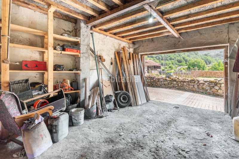 Foto 626534f5-a4d0-459c-bec3-360b332e196a. Casa a Sobrescobio