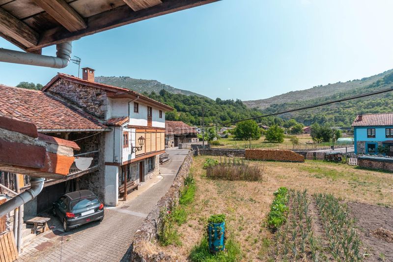 Foto bf2643be-e7e9-4744-b46c-f20f4ead502e. Casa a Sobrescobio