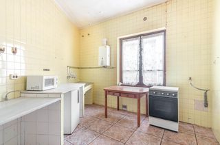 Appartement à Calle manuel gutierrez 13. Casi 200 metros de piso en el centro de mieres