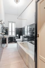 Appartamento in Calle manuel gutierrez 13. Casi 200 metros de piso en el centro de mieres