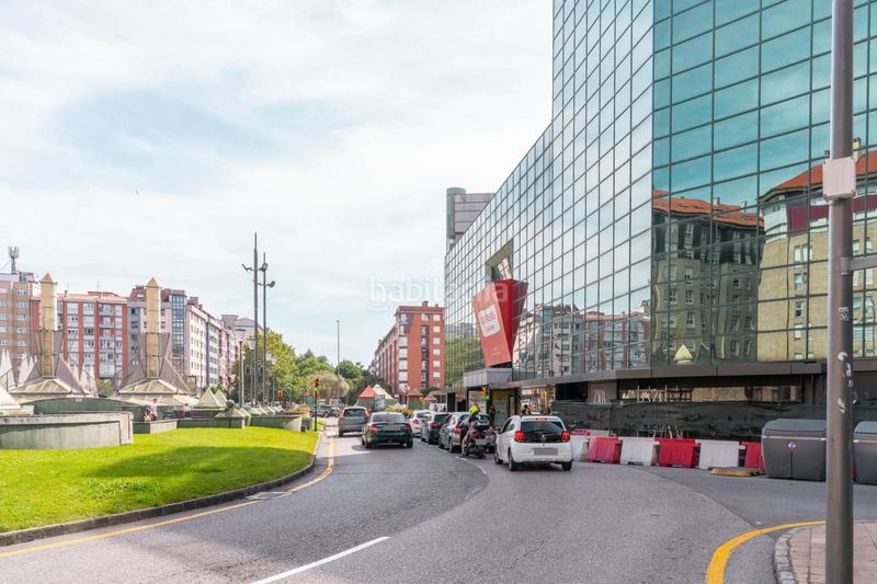 Foto 0d8f5e0f-7f83-4998-afae-c2ded8714849. Dúplex a avenida del Llano 20 a Llano Gijón