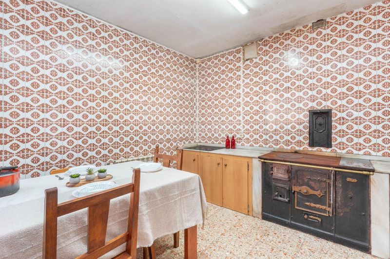 Foto 5ff6d29d-c8ac-4236-b6b2-978e6a83c533. Casa amb calefacció aparcament a Allande