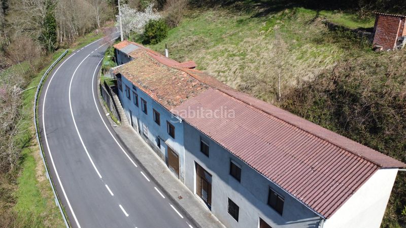 Foto 64f8f5a7-55ff-45a0-bbe9-a39b27fdf916. Casa amb calefacció aparcament a Allande