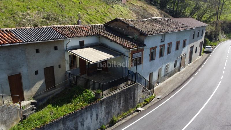 Foto 6a3e0d72-123f-483a-90d3-2ab6fa34f01a. Casa amb calefacció aparcament a Allande