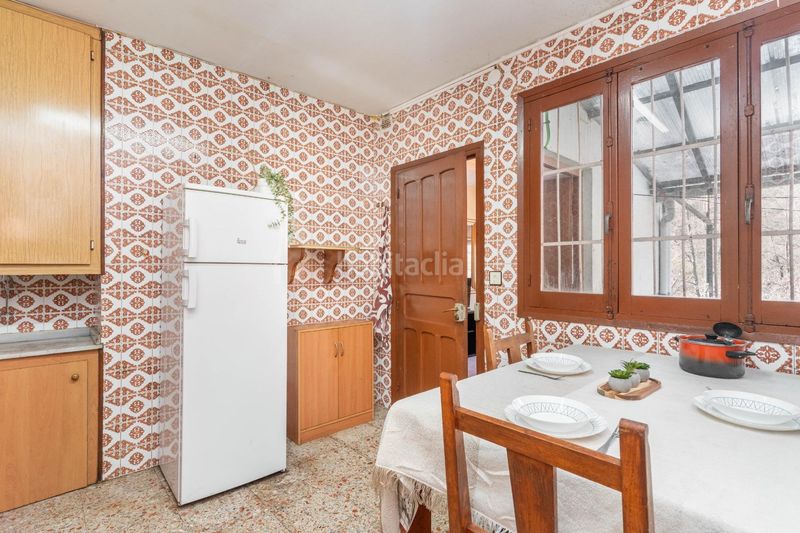 Foto 6c203570-7e80-4514-b29f-03c7c81a0326. Casa amb calefacció aparcament a Allande