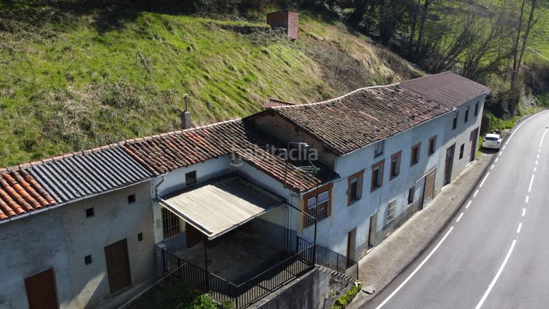 Foto 726ee9db-8271-411f-b847-618552ec0983. Casa amb calefacció aparcament a Allande