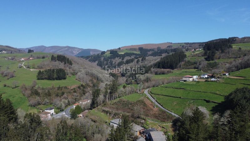 Foto a10b6298-6a4a-4e1b-abad-b0b1ccc22cda. Casa amb calefacció aparcament a Allande