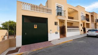 House  Calle azahar 26. Casa dúplex en el corazón de rioja