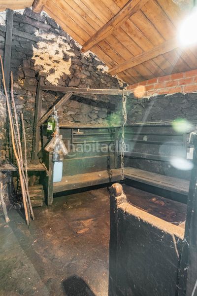 Foto f0609385-2393-4608-b23e-42b3ffc33776. Casa a camino Illano 1 a Illano