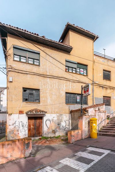 Foto efe78b9e-2683-425b-b3ff-8e1334e6bbb1. Edificio in calle calle celestino castañón 3 in Aller