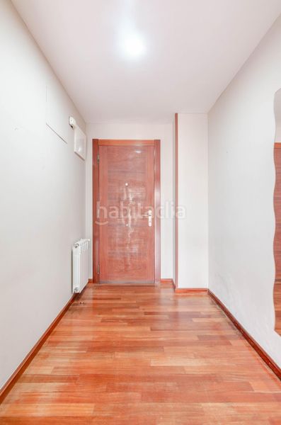 Foto 400a1a97-ffa0-4550-923e-2464a3239482. Flat in calle manolo quiros 2 in La Calzada Gijón