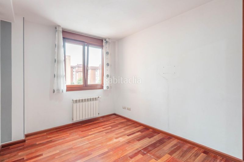 Foto 98410b8d-3587-4adf-aeb8-e3fddffe3e3c. Flat in calle manolo quiros 2 in La Calzada Gijón