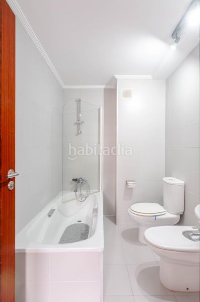 Foto acbec289-d40c-405b-b211-0cec5d8e9dc4. Flat in calle manolo quiros 2 in La Calzada Gijón