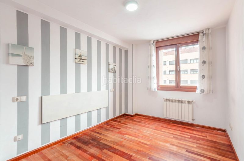 Foto beef470b-ddad-40fb-bf38-7b784b4bee2f. Flat in calle manolo quiros 2 in La Calzada Gijón