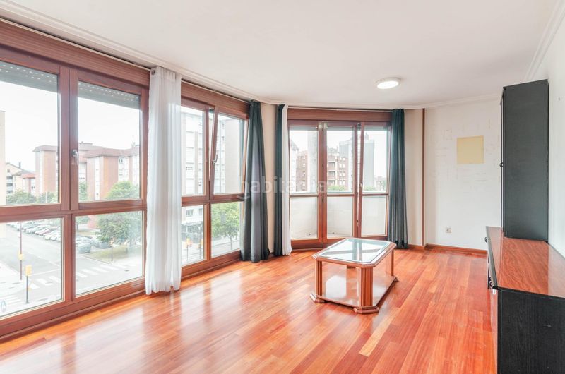 Foto ebf4ce5c-e5d0-4009-bcff-4f57ca289244. Flat in calle manolo quiros 2 in La Calzada Gijón
