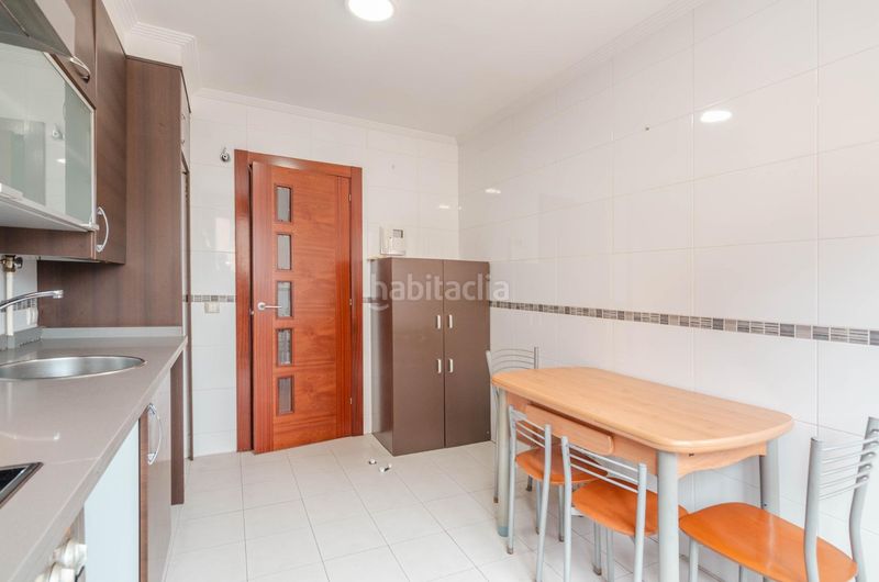 Foto ee1d8439-11e0-44dc-8eec-478a77aeff95. Flat in calle manolo quiros 2 in La Calzada Gijón