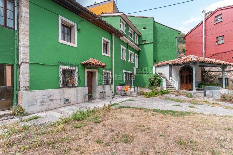 Foto 0bd300cc-e751-4801-a173-f834b16b5825. Casa amb calefacció aparcament a Aller