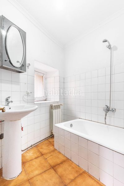 Foto d2357d2f-1029-4e10-aeb9-a597d75912ab. Casa amb calefacció aparcament a Aller