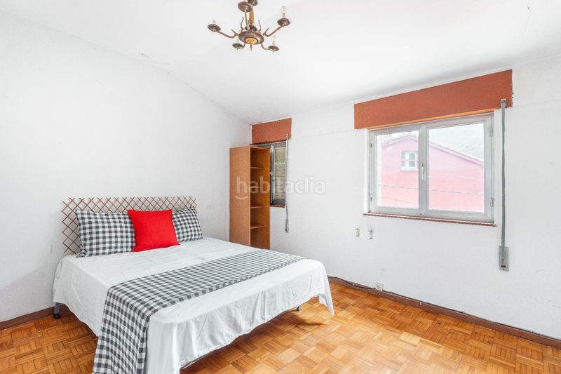 Foto efd6e7f1-e6a0-4b55-8672-9b5e20e87bbb. Casa amb calefacció aparcament a Aller