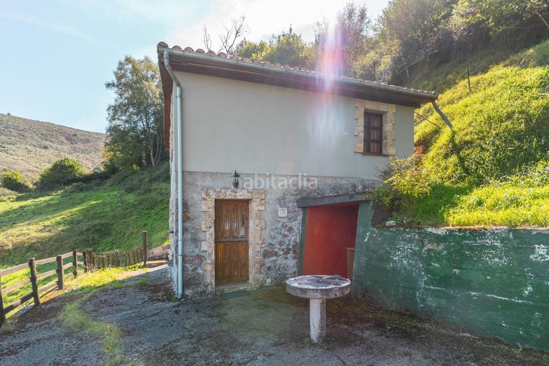Foto 459426ab-cd45-4fda-87e3-1caae28c2e68. Casa amb calefacció a Bimenes