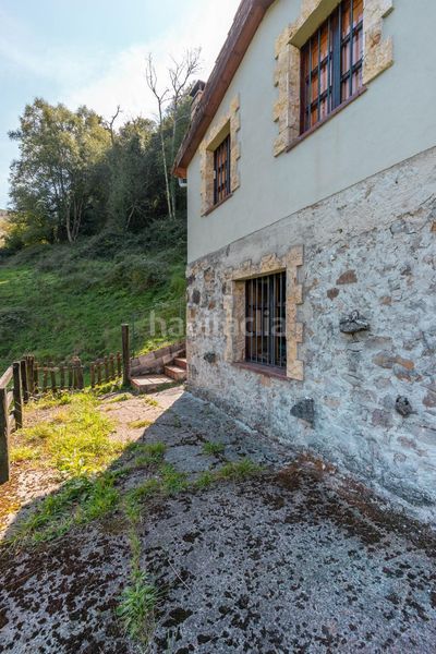 Foto 4f1da620-c3d0-40f7-a641-9ff7902ef57f. Casa amb calefacció a Bimenes