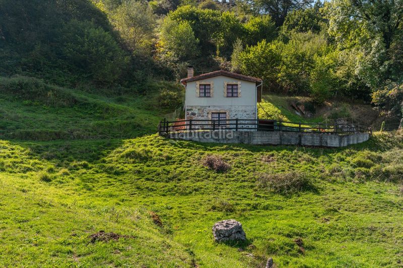 Foto bebf4f4e-926f-47c0-96da-7ae51fe507c2. Casa amb calefacció a Bimenes