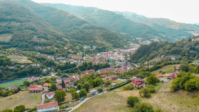 Foto 6338cffe-8365-4148-bcb7-697ff403a163. Casa pareada un mirador a las montañas en el valle de turón, en Mieres