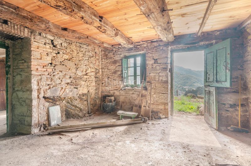 Foto 6dff1cdd-0ca5-4f09-a366-c8f6c5226011. Casa pareada un mirador a las montañas en el valle de turón, en Mieres