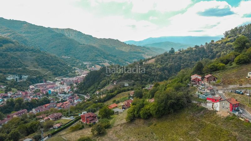 Foto 70e768f3-ecb9-4ac1-8f06-6dfed68a19d3. Casa pareada un mirador a las montañas en el valle de turón, en Mieres