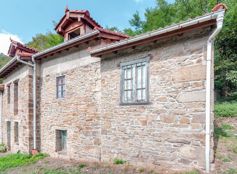 Foto 8f623ff3-8a0c-48c4-bb3c-49224f9c6cb3. Casa pareada un mirador a las montañas en el valle de turón, en Mieres