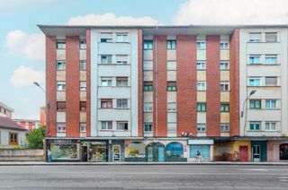 Appartement à Calle calle gutiérrez herrero 44. Piso para reformar en avilés, a 5 minutos caminando del ayuntami