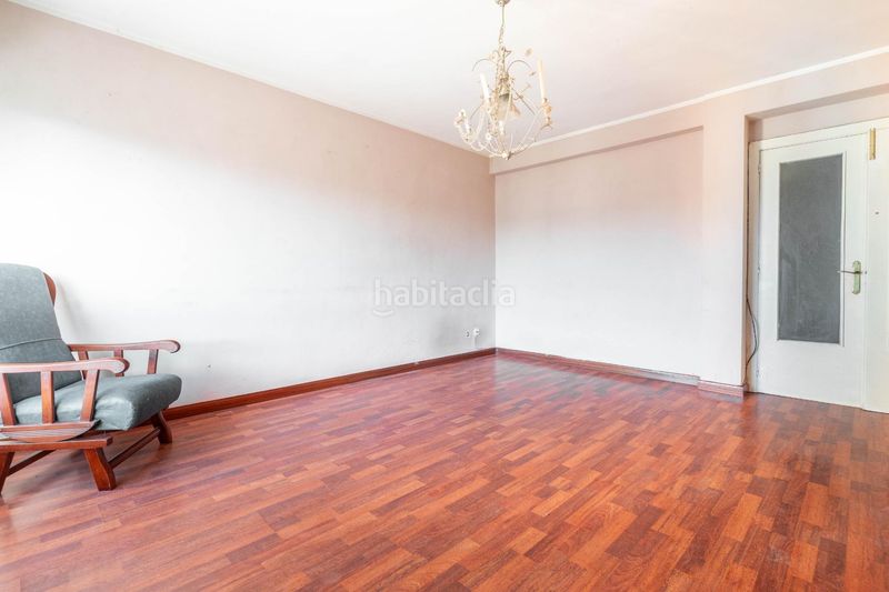 Foto 5c9b5c4d-abb8-416c-bd65-c485a875cf76. Piso en avenida noreña 6 piso en avenida noreña, pola en Siero