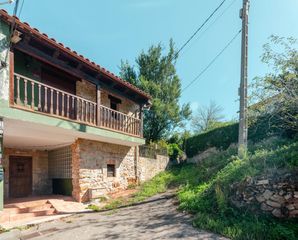 Casa bifamiliare in Lugar pedrera,la 12. Villapérez  oviedo  casa tradicional asturiana rehabilitada