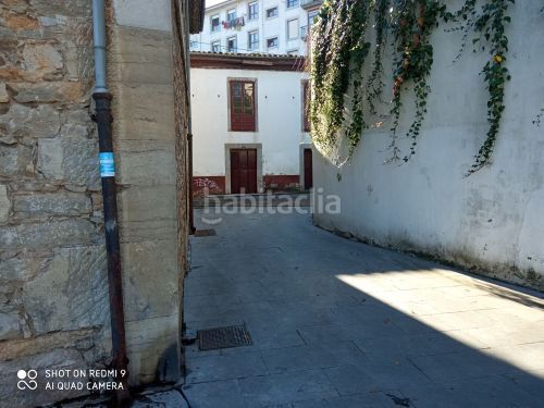 Foto 03b2a6ab-710b-49f1-b268-c893a8b0ffc8. Casa en travesía prahúa 15 caserón con muchas posibilidades en Pravia