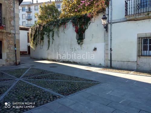 Foto 4a35493d-bd0c-48ab-bf47-1101c77d81cc. Casa en travesía prahúa 15 caserón con muchas posibilidades en Pravia