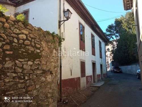 Foto ff7d50f7-9b1e-4f14-b2f2-c8202a3e89b6. Casa en travesía prahúa 15 caserón con muchas posibilidades en Pravia