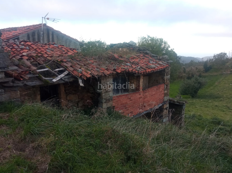 Foto 3e6791fb-c5d9-4e95-bbbf-850a5ecd61eb. Masia a carretera de la rondiella 1 a Cudillero