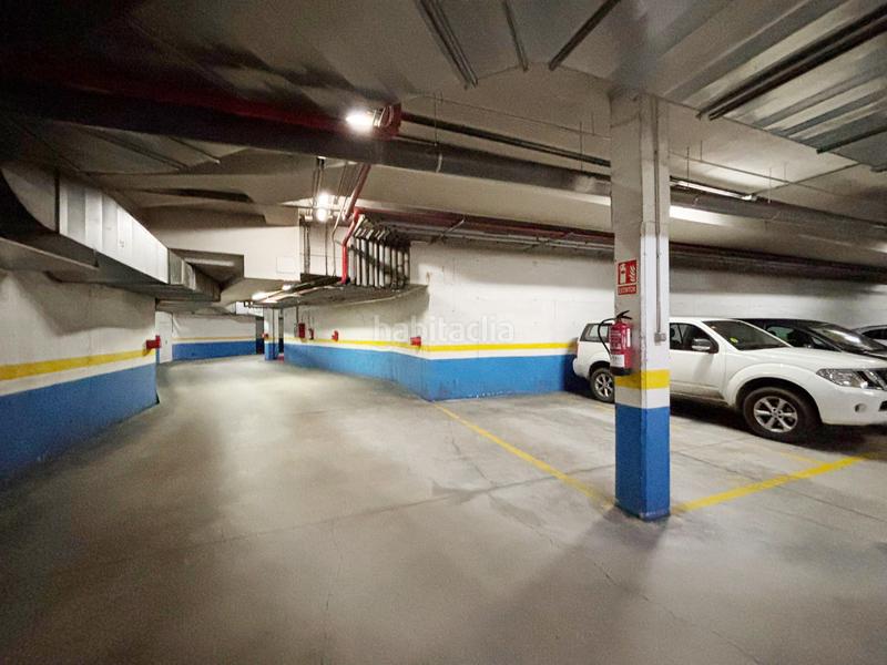 Foto 75245fef-0273-4f24-9fea-b12b2c4b7d28. Autoparkplatz in Viesques Gijón