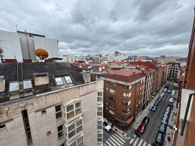 Foto c826d1a5-9ad8-4e83-8b90-6730363059a1. Pis amb calefacció a Centro Gijón