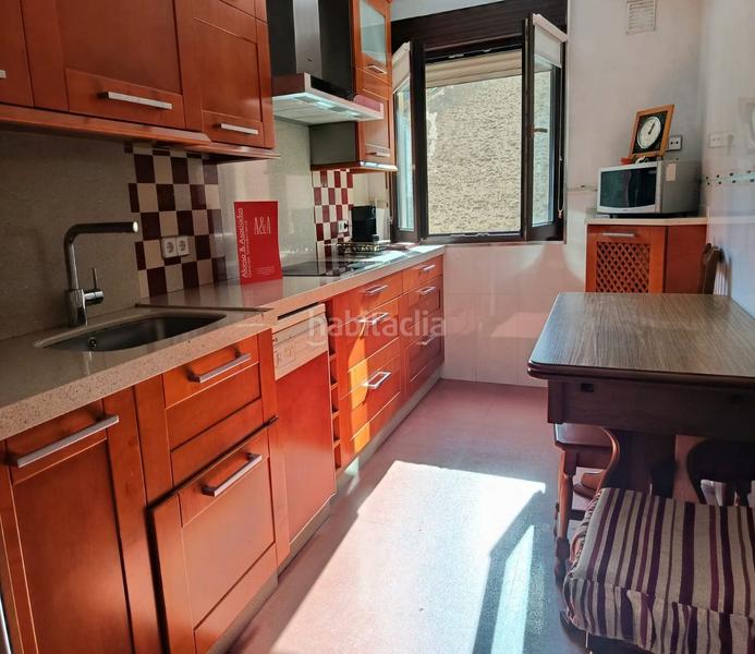 Foto 900d19b6-179d-42e0-b68b-d2e048f451d1. Dúplex en Cudillero