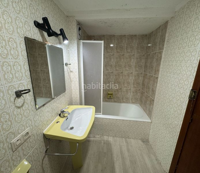 Foto 032a3fbb-a0df-4492-85a0-691c41cad192. Piso en Centro Gijón