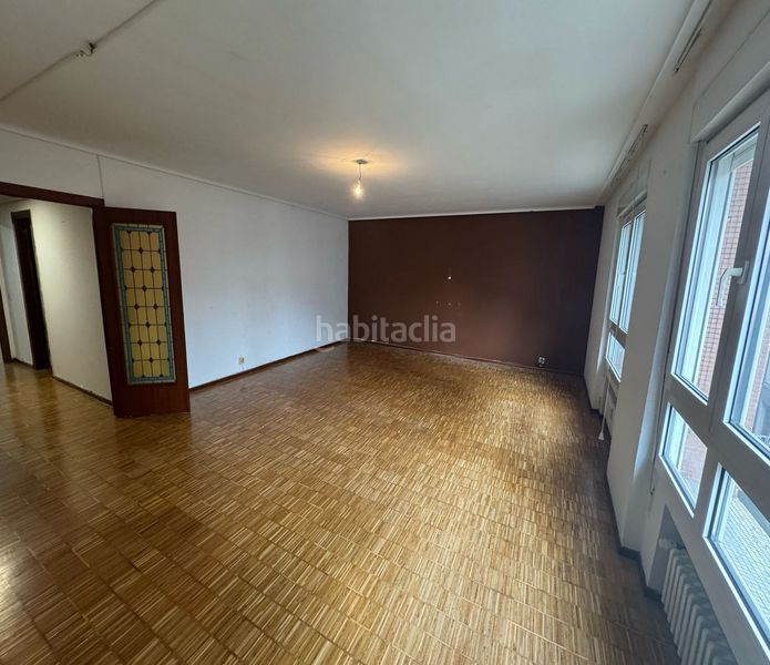 Foto bd20c30b-f828-4e9f-84b7-05b0e8f66c37. Piso en Centro Gijón