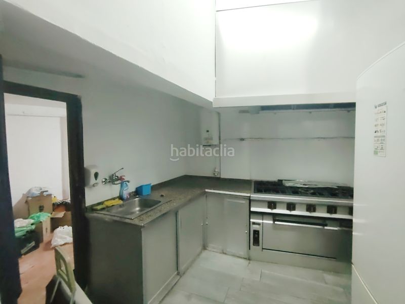 Foto 4bcacd00-f45e-41e3-95bd-1e63209a04a8. Local comercial en calle ramón y cajal 62 en Ceares Gijón