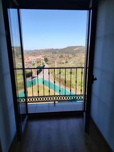 Foto e1f2d2d3-9b96-48e7-8014-3d46e7ae7e02. Xalet amb calefacció aparcament piscina a Deva Gijón