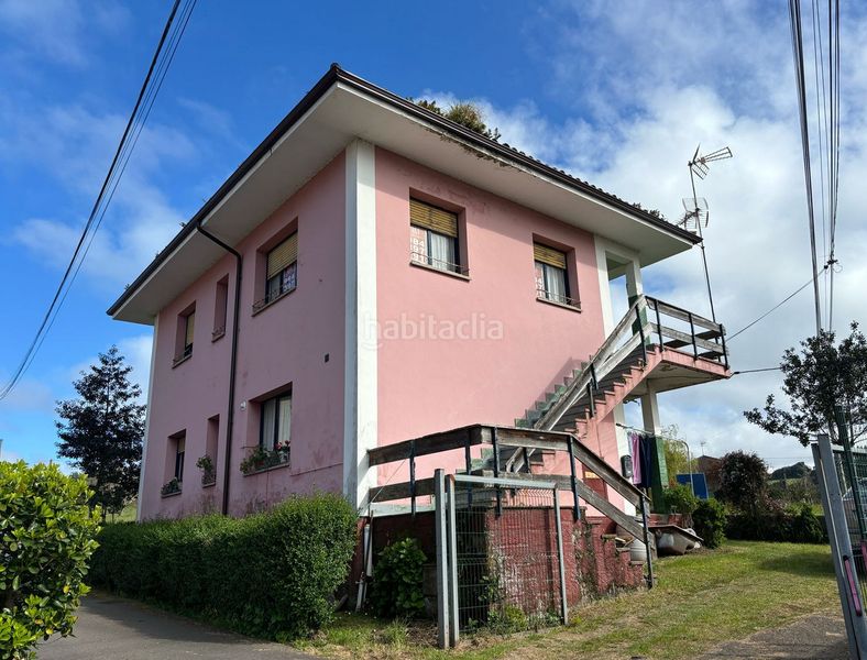 Foto f0f79c9d-ed36-4508-a731-c7243639d249. Casa a Carreño